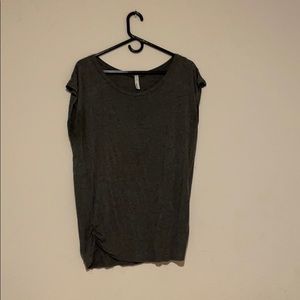 Kogmo tee shirt size large.